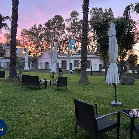 מלון Oasi Park 3*