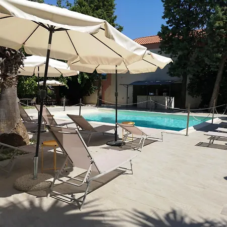 Oasi Park מלון מסקלי