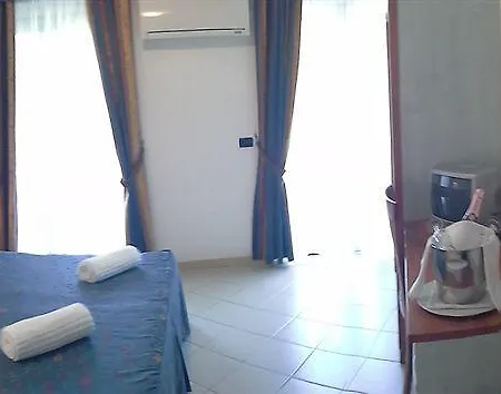 Oasi Park מלון מסקלי