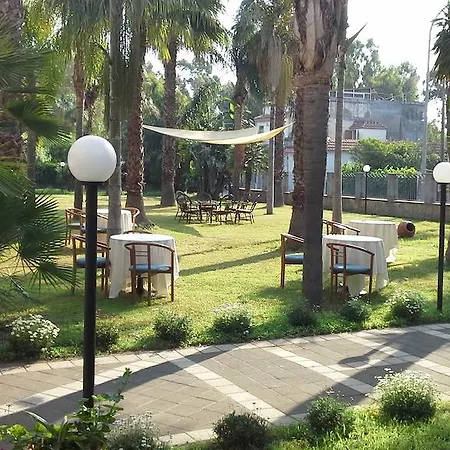 Oasi Park מלון מסקלי